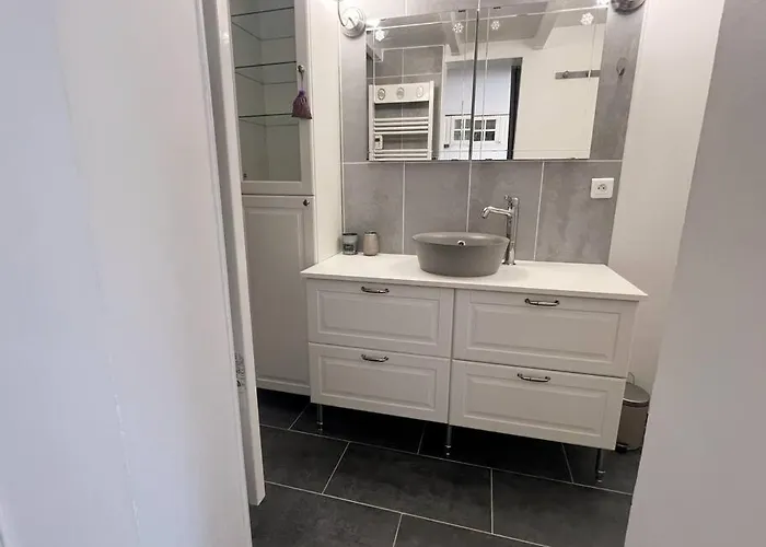 Дом отдыха Charmante Maison Climatisee 6 Personnes Proximite